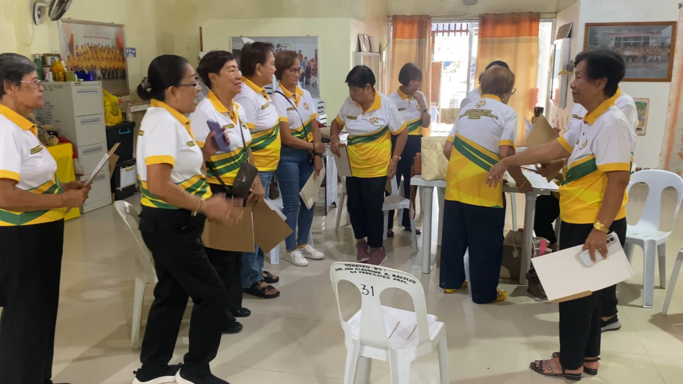 Senior citizen carolers spreading holiday cheer to Surigao City government workers
